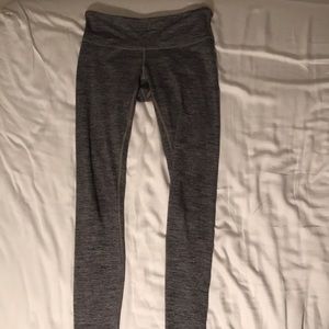 Heather grey Lululemon leggings
